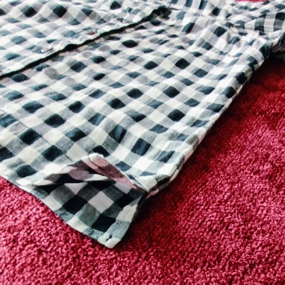 Beautiful and Stylish Sanctuary Top - Picture 15 of 15